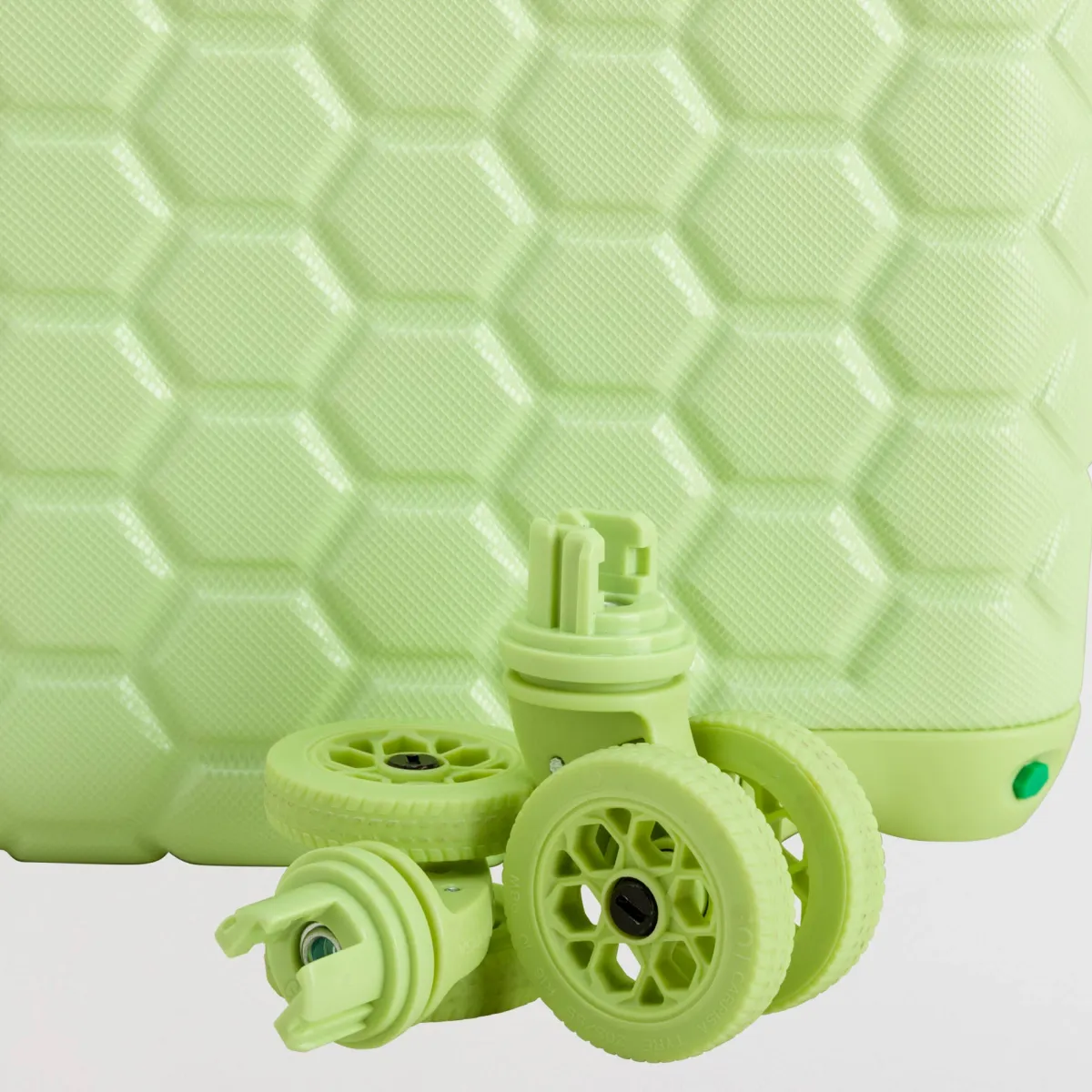 Online CARPISA Troey M - Rigido - Gotech green